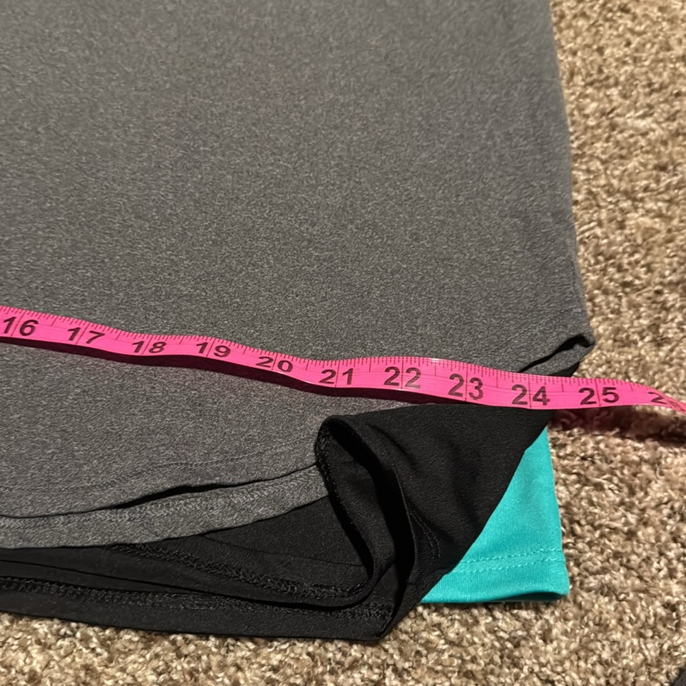 Set of 3 active racerback style tank tops (XXL) - EUC! - Picture 8 of 10